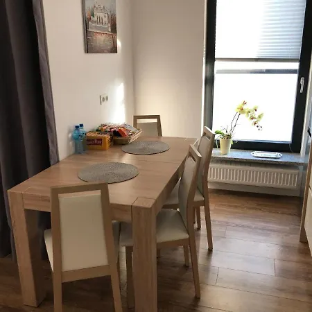 Apartment Lirowa *