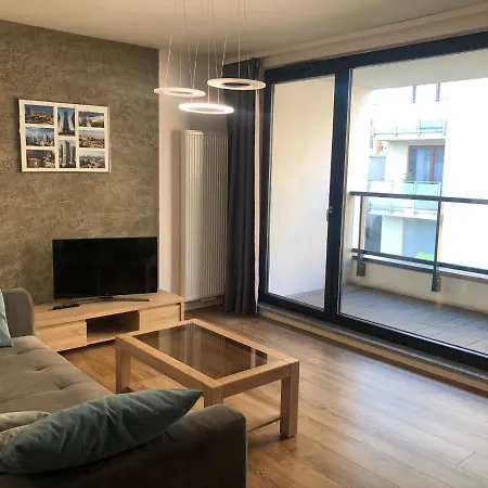 Apartment Lirowa Warsaw