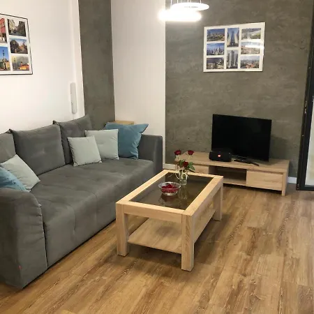 Lirowa Apartment Warsaw
